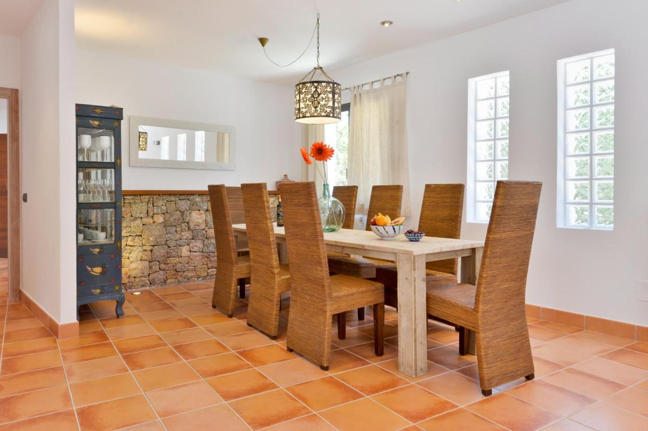 New Villa With Pool 19 Mins From Ibiza Town Cana Clara 圣埃乌拉利亚 外观 照片