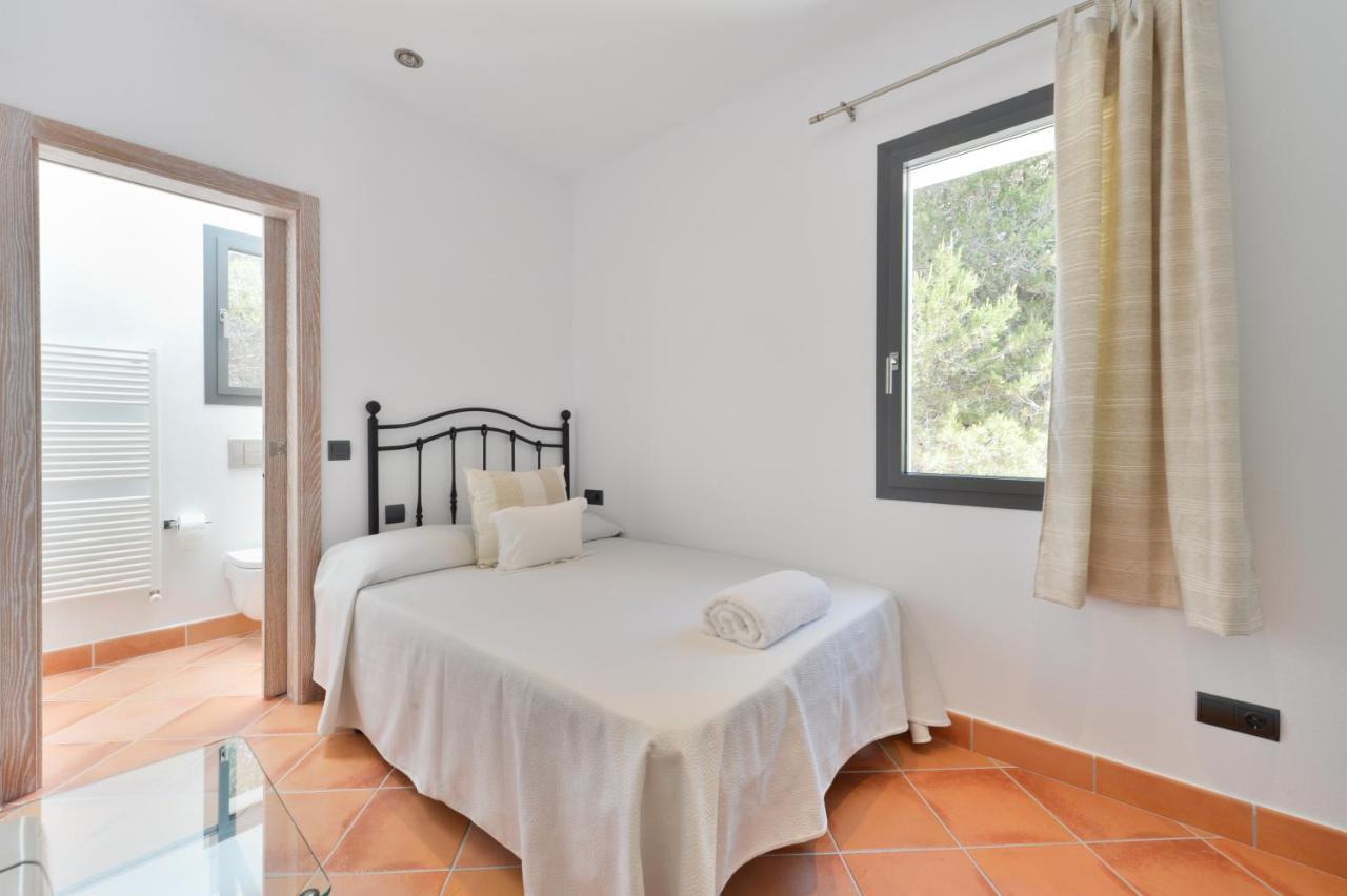 New Villa With Pool 19 Mins From Ibiza Town Cana Clara 圣埃乌拉利亚 外观 照片