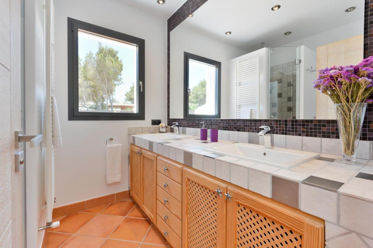 New Villa With Pool 19 Mins From Ibiza Town Cana Clara 圣埃乌拉利亚 外观 照片